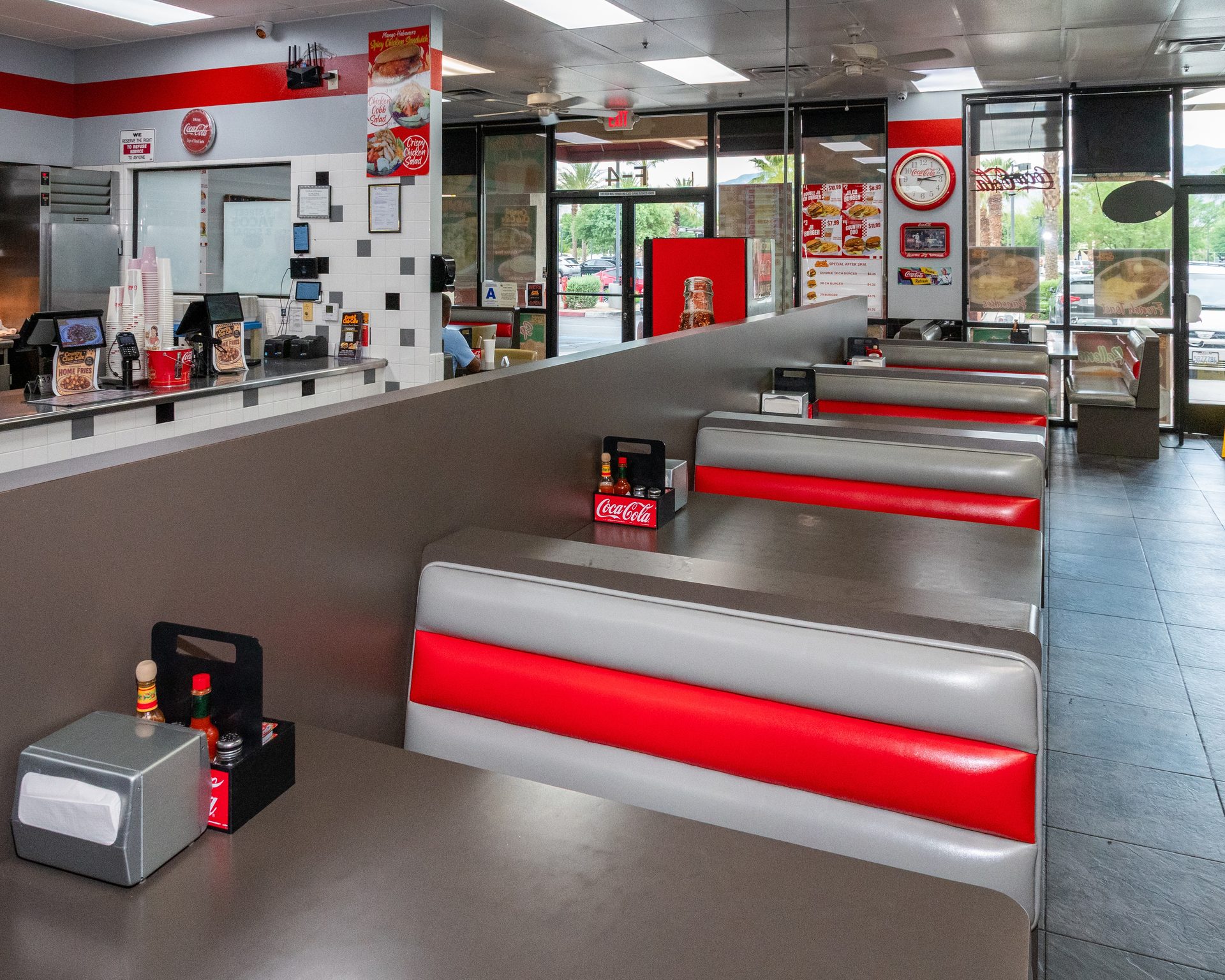 A neighborhood table in the desert